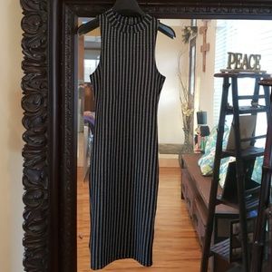 Body Hugging Sleveless Dress